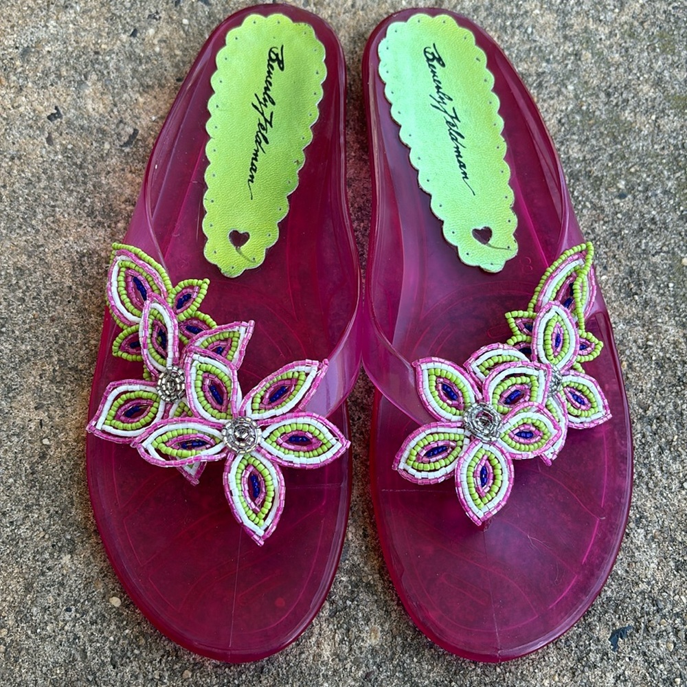 Beverly Feldman flip flops nEW